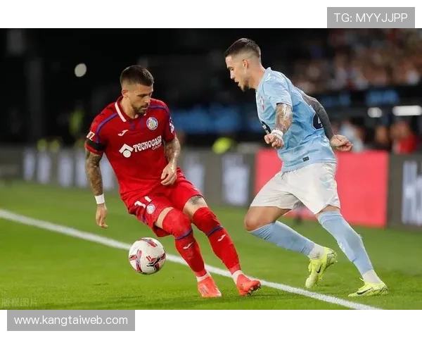 塞尔塔与西班牙人精彩对决视频回顾分析及赛后亮点总结